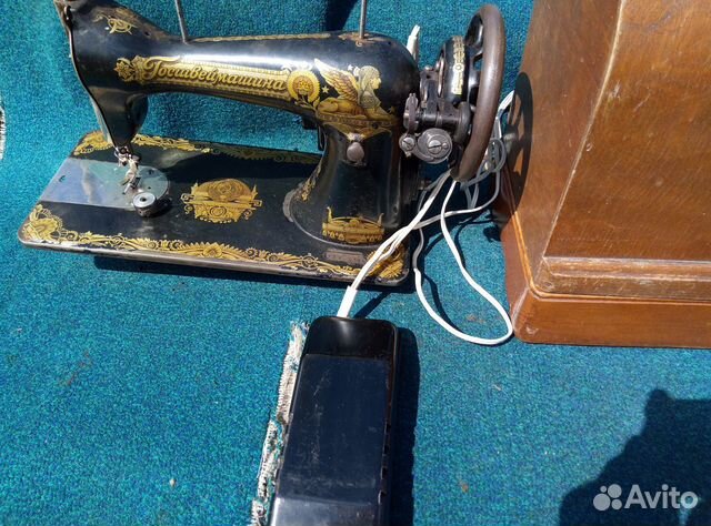 Швейная машина