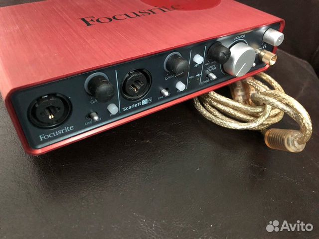 Звуковая карта Focusrite scarlett