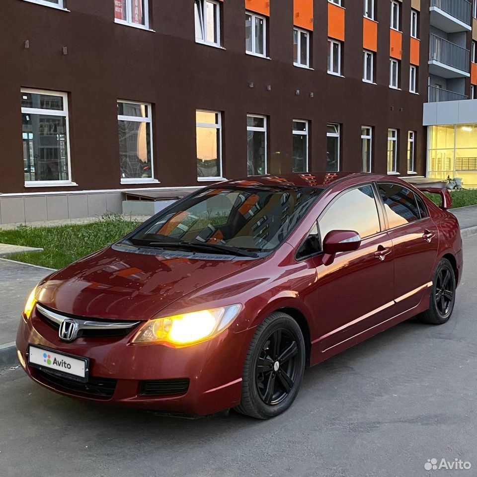 Авито ульяновск хонда. Honda fit aria r15. Хонда цивик 4д 2011. Цивик 4д enkei r17. Авито ульяновск хонда.