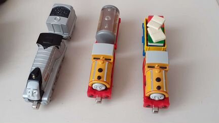 Паровозики,машинки для малышей