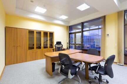 Юридический адрес центральный район с офисом