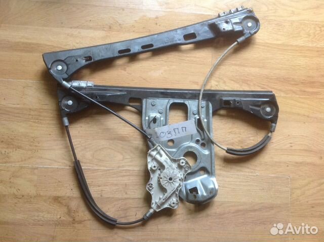 Стеклоподъемник передний правый Мерседес C203