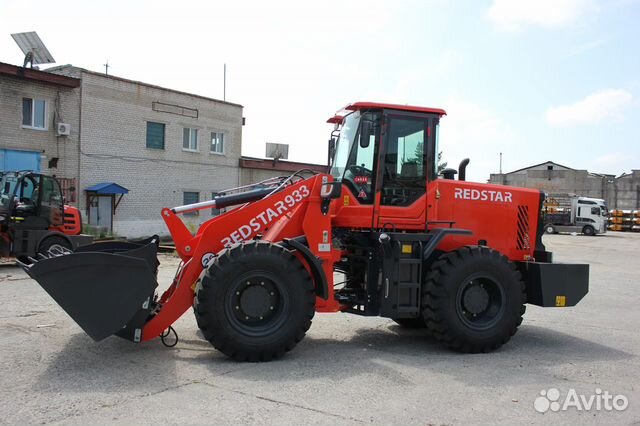 Фронтальный погрузчик Redstar 933, 2023