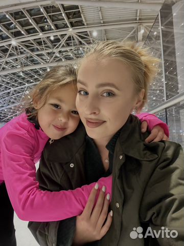 Тренер по фигурному катанию и хоккею