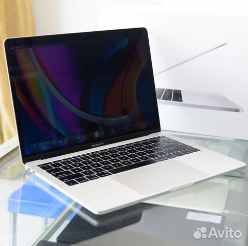 MacBook Pro 13-inch, Two Thunderbolt 3 ports