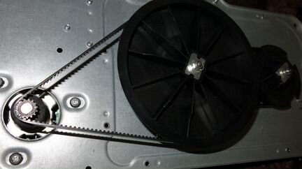 Для хлебопечки Орион зубчатые ремни и шестеренка