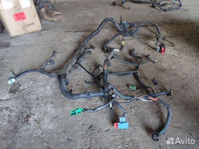 Проводка двигателя Peugeot 406 рестайлинг