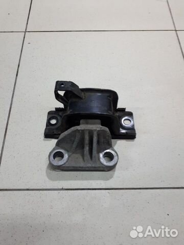 Опора двигателя левая Opel Corsa D 2006-2015