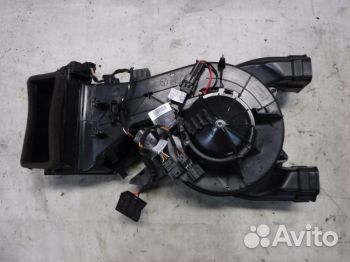 Моторчик печки A1668300008