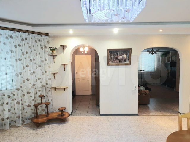 Дом 195,8 м² на участке 13 сот.