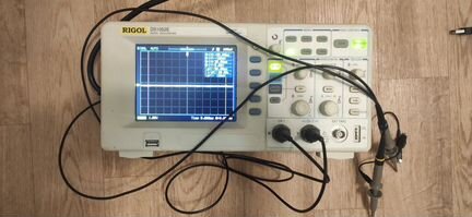 Осциллограф Rigol DS1052E с прошивкой на 100Mhz