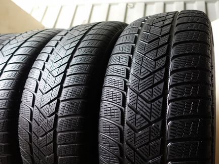 235 65 17 Pirelli Scorpion Winter 108WT