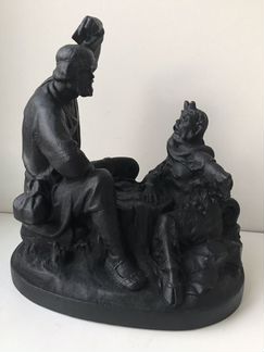 Балда и чёрт играют в карты. Силумин. скульптура