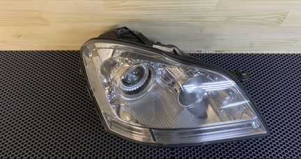 Mercedes W164 X164 GL фара правая адаптивная