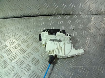 Замок двери передней левой Мерседес 204 212 218