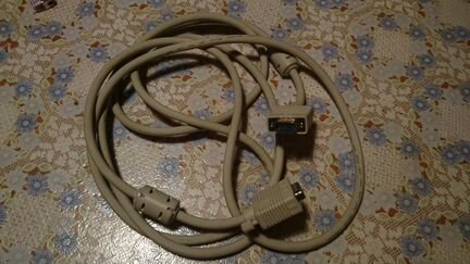 Цифровой кабель для компьютера