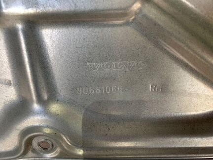 Стеклоподъемник передний правый Volvo V70 II 3.0