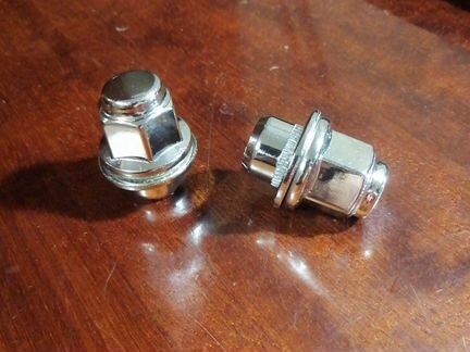 Гайки колёс Toyota RAV4