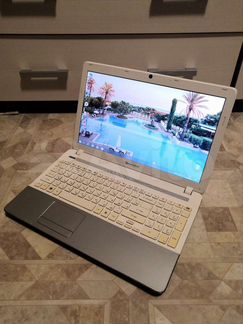 Белый Packard Bell от Acer на Core i5