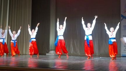 Детский костюм для танцев,гопак,рост135-165,р-38