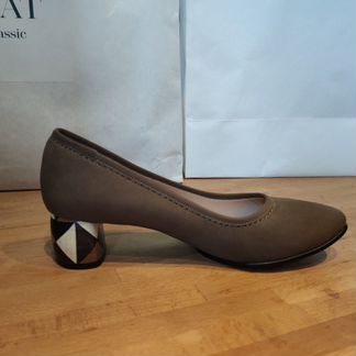 Новые туфли из натуральной кожи Clarks
