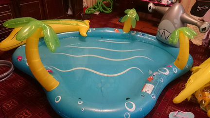 Бассейн надувной