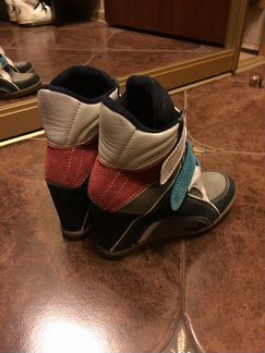 Ботинки на танкетке/Сникерсы buffalo London