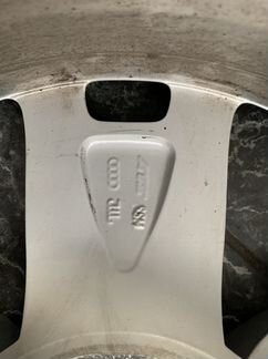 Оригинальные колесные диски Audi r17