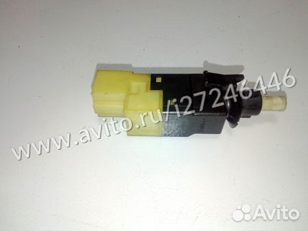 Датчик стоп сигнала Мерседес A 0015454409