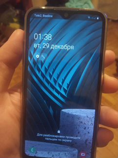 Телефон Samsung A01