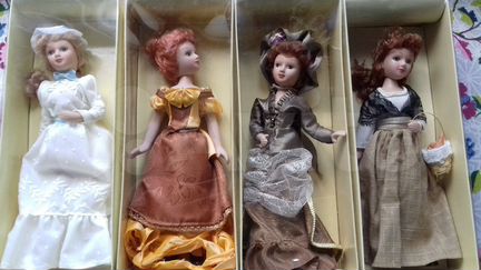 Куклы фарфоровые