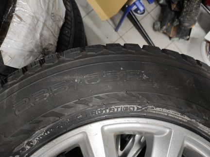 235/65 r17 Audi шипы nokian 9