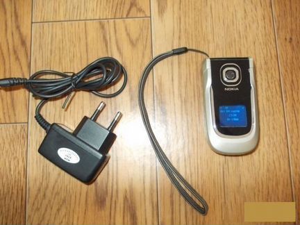 Кнопочный ретро телефон раскладушка Nokia 2760 б/у