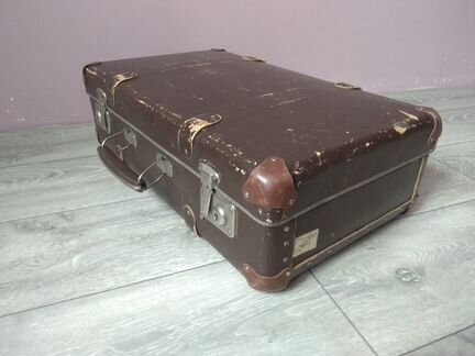 Чемодан советский ретро