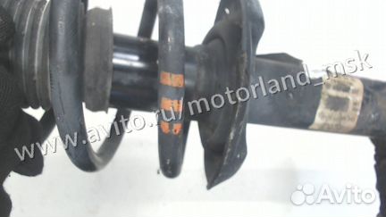 Амортизатор подвески левый передний Volkswagen Pas