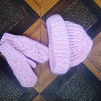 Шапка варежки ручной работы