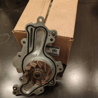 Помпа водяная Оригинал Форд Эксплорер 3.5 с 2011г