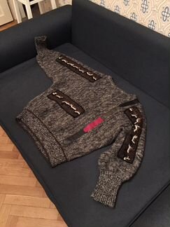 Мохеровый пуловер