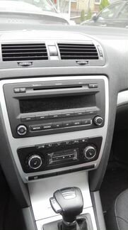 Skoda Octavia 1.6 AT, 2011, 65 000 км