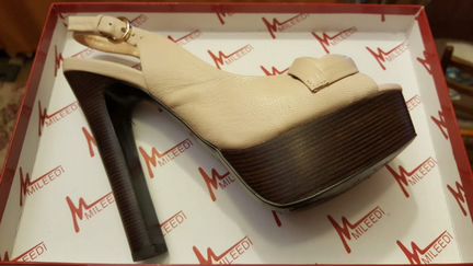 Женские туфли