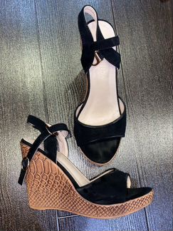 Босоножки женские 35 размер