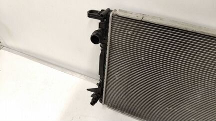 Радиатор охлаждения двигателя VW Touareg 3