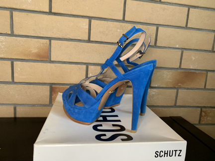 Босоножки Schuts