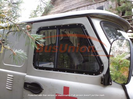 Сдвижные окна форточки УАЗ Буханка