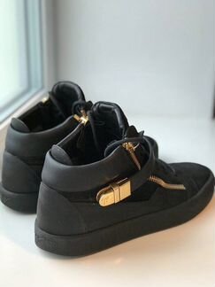 Giuseppe Zanotti Carter