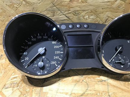 Панель приборов Mercedes-Benz R-Class W251 W251