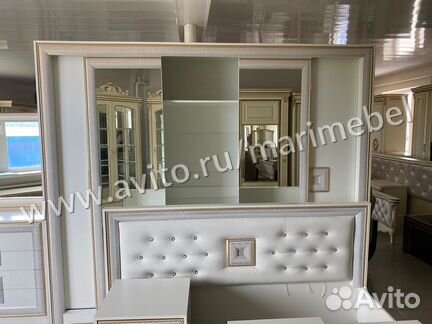 Спальный гарнитур