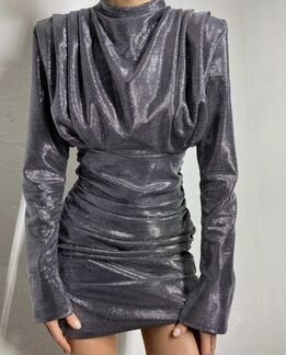 Платье мини с подплечниками (в стиле Balenciaga)