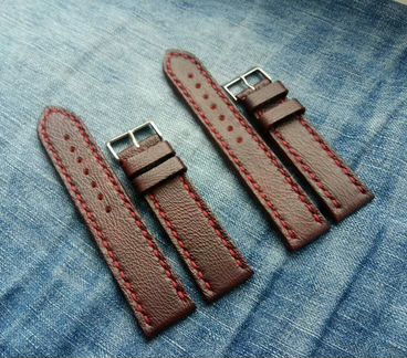 Бордовый ремешок для часов из кожи
