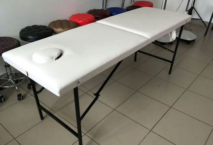 Массажная кушетка